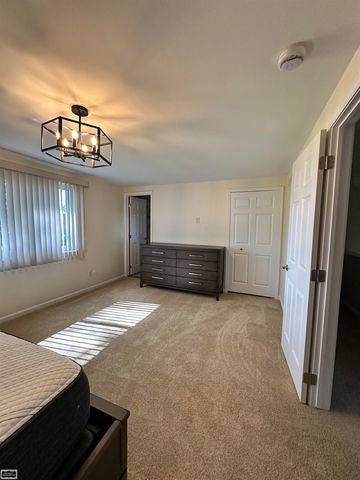 36171 Pompano Drive, Sterling Heights, MI 48310