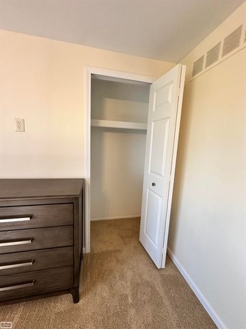 36171 Pompano Drive, Sterling Heights, MI 48310