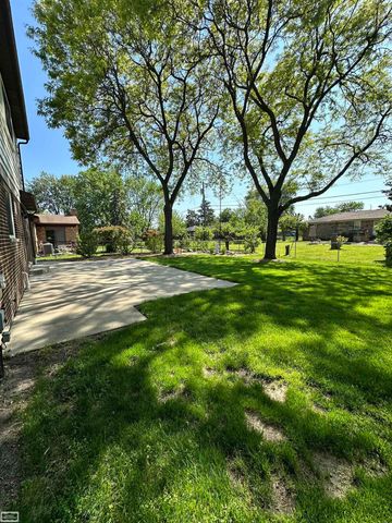 36171 Pompano Drive, Sterling Heights, MI 48310
