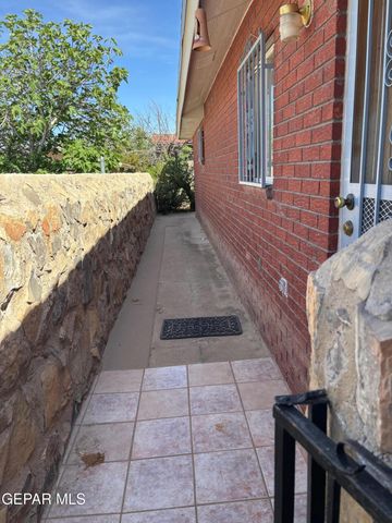 3260 CATHERINE ANN Drive, El Paso, TX 79936