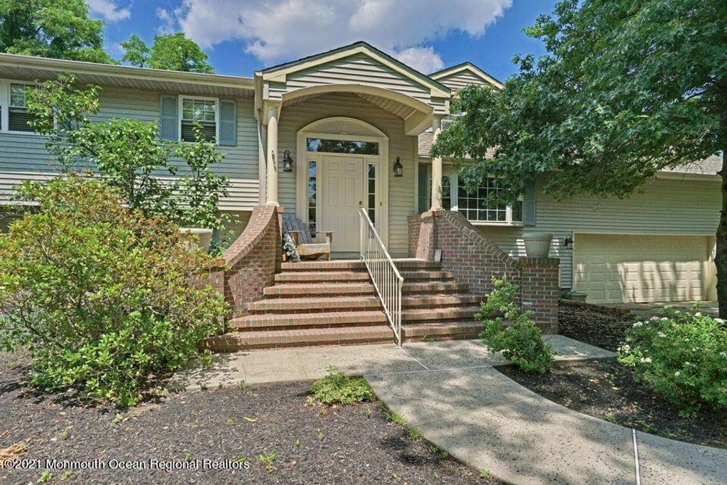 5 Arlene Drive, West Long Branch, NJ 07764