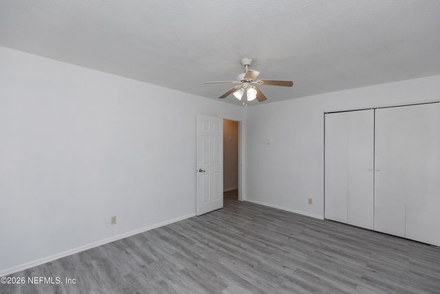 7235 KEN KNIGHT Drive, Jacksonville, FL 32209