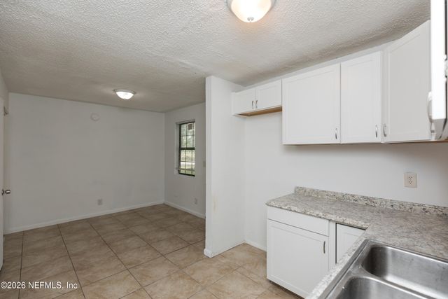 7235 KEN KNIGHT Drive, Jacksonville, FL 32209