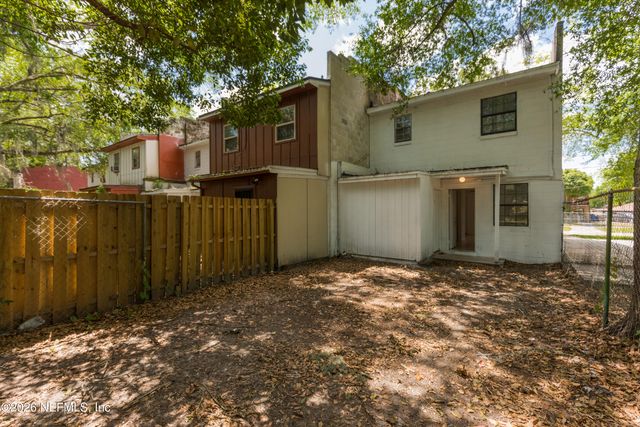 7235 KEN KNIGHT Drive, Jacksonville, FL 32209