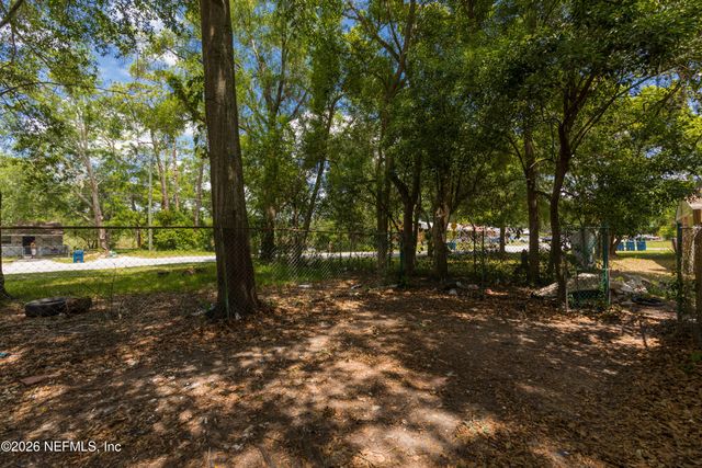 7235 KEN KNIGHT Drive, Jacksonville, FL 32209