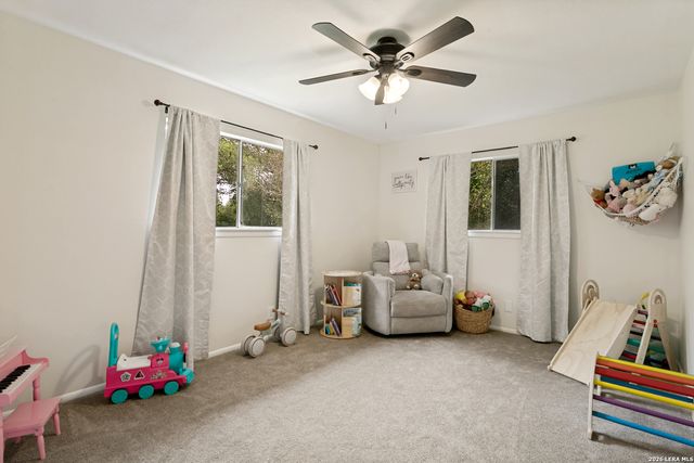 3881 MENGER DR, San Antonio, TX 78259