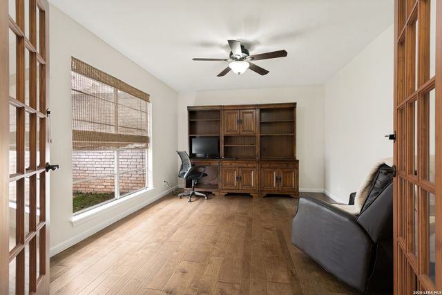 3881 MENGER DR, San Antonio, TX 78259