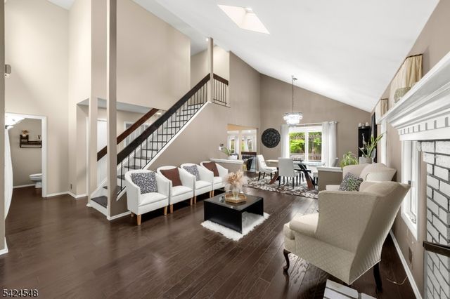 45 Ditmars Cir, Hillsborough Twp., NJ 08844