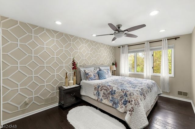 45 Ditmars Cir, Hillsborough Twp., NJ 08844
