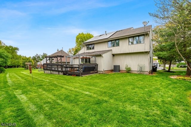 45 Ditmars Cir, Hillsborough Twp., NJ 08844