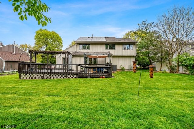 45 Ditmars Cir, Hillsborough Twp., NJ 08844