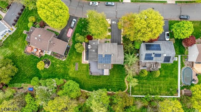 45 Ditmars Cir, Hillsborough Twp., NJ 08844