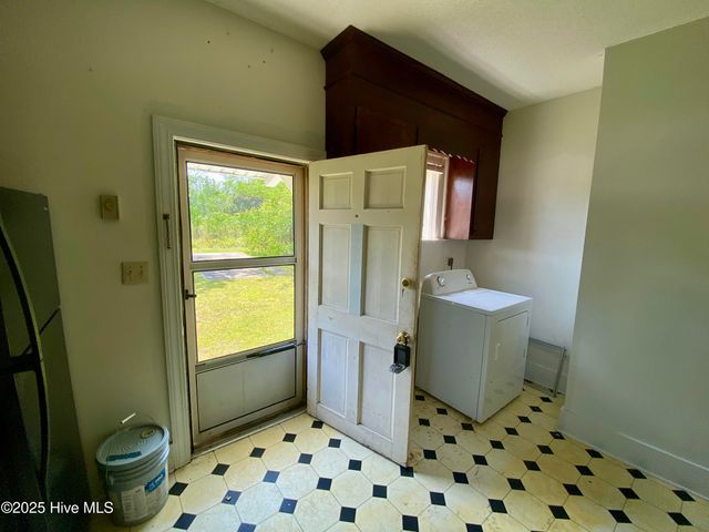 836 Nc 118, Grifton, NC 28530