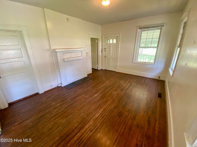 836 Nc 118, Grifton, NC 28530