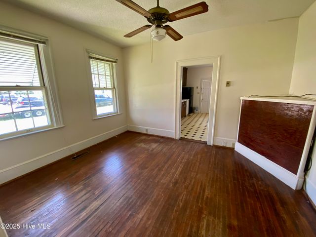 836 Nc 118, Grifton, NC 28530
