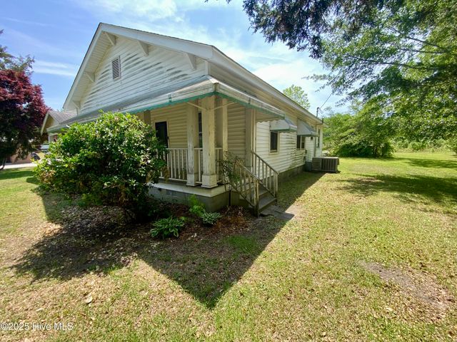 836 Nc 118, Grifton, NC 28530
