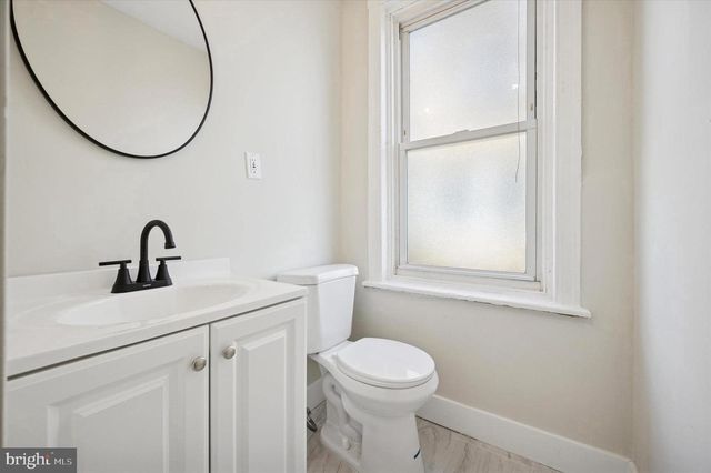 75 E HIGH ST, Philadelphia, PA 19144