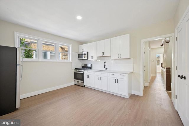 75 E HIGH ST, Philadelphia, PA 19144