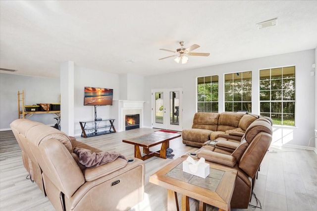 16202 Mountain Timber Court, Friendswood, TX 77546