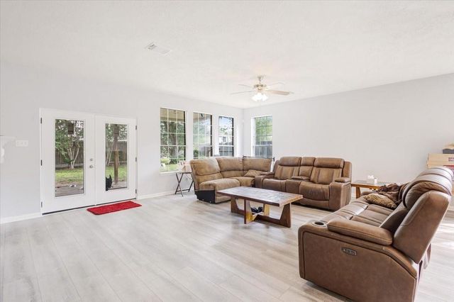 16202 Mountain Timber Court, Friendswood, TX 77546