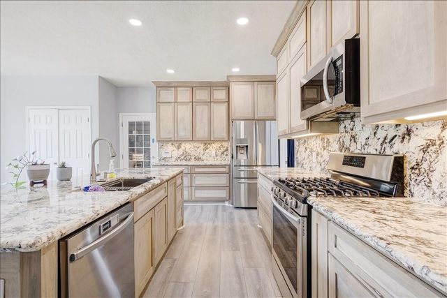 16202 Mountain Timber Court, Friendswood, TX 77546