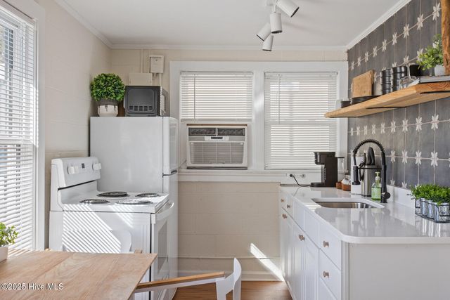 135 N Third Avenue N, Kure Beach, NC 28449