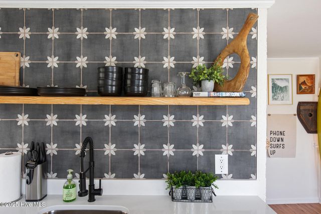 135 N Third Avenue N, Kure Beach, NC 28449