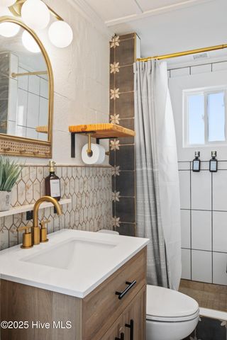 135 N Third Avenue N, Kure Beach, NC 28449