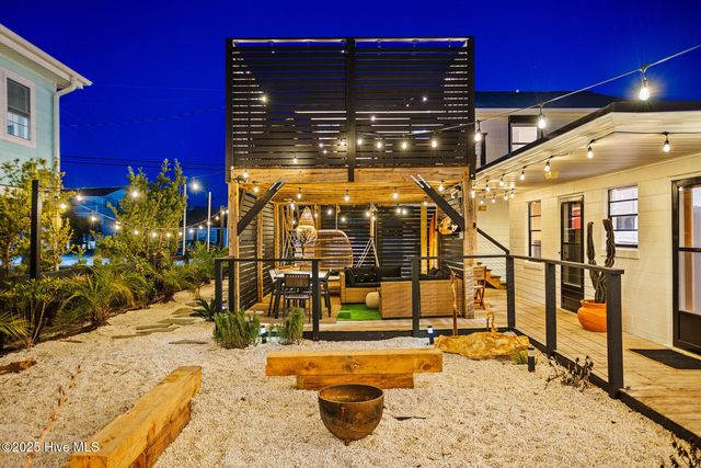 135 N Third Avenue N, Kure Beach, NC 28449