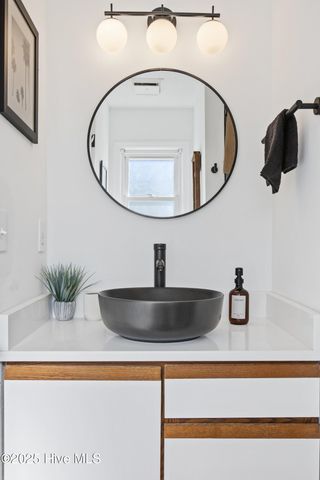 135 N Third Avenue N, Kure Beach, NC 28449