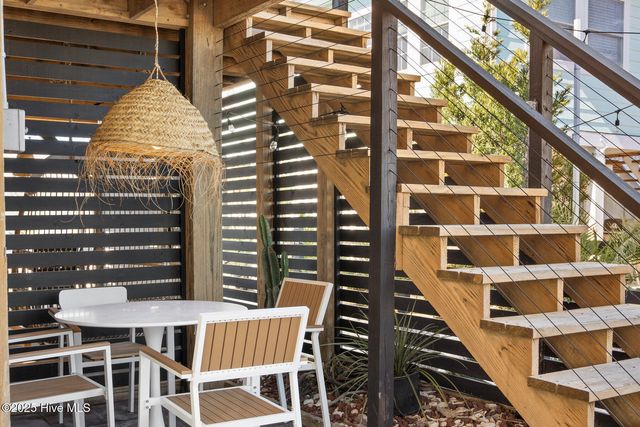 135 N Third Avenue N, Kure Beach, NC 28449