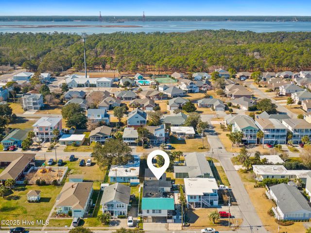 135 N Third Avenue N, Kure Beach, NC 28449