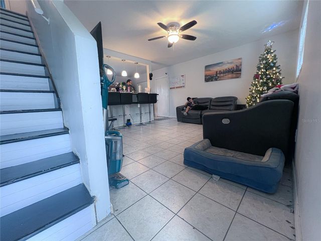 170 W 11TH STREET, Chuluota, FL 32766