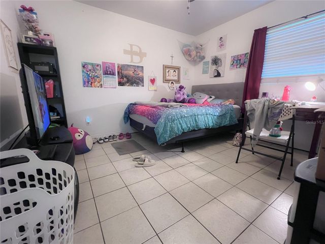 170 W 11TH STREET, Chuluota, FL 32766