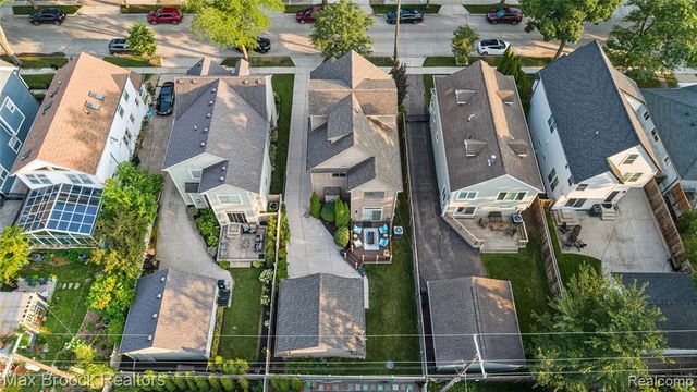 1335 Webster Street, Birmingham, MI 48009