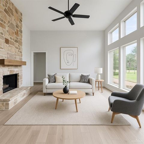 1811 Lion Lake S Drive, Progreso Lakes, TX 78596