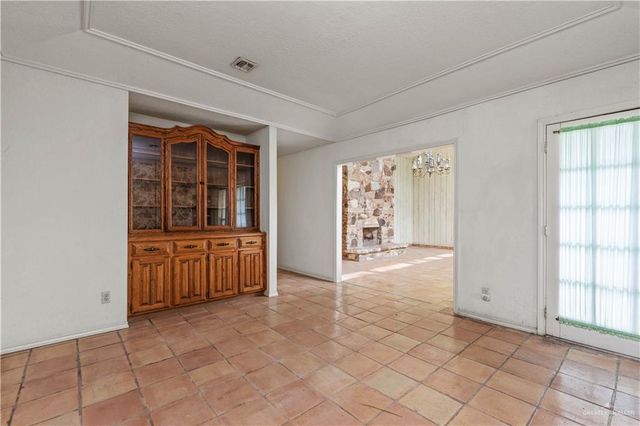 1811 Lion Lake S Drive, Progreso Lakes, TX 78596