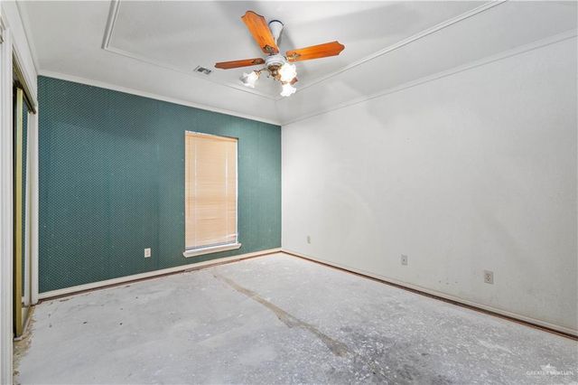 1811 Lion Lake S Drive, Progreso Lakes, TX 78596