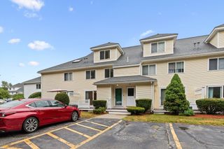 360 Littleton Rd H5, Chelmsford, MA 01824