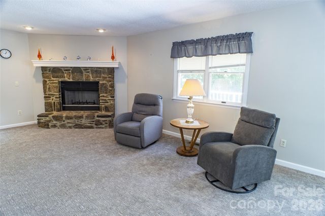 101 Friar Tuck Lane, Maggie Valley, NC 28751