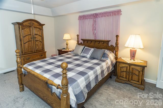 101 Friar Tuck Lane, Maggie Valley, NC 28751
