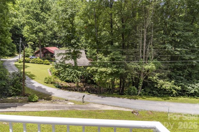 101 Friar Tuck Lane, Maggie Valley, NC 28751