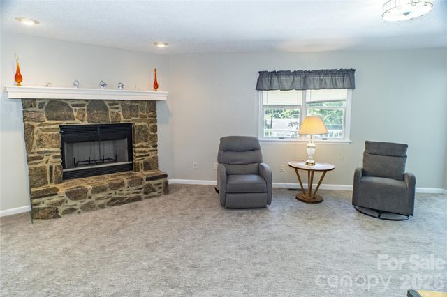 101 Friar Tuck Lane, Maggie Valley, NC 28751