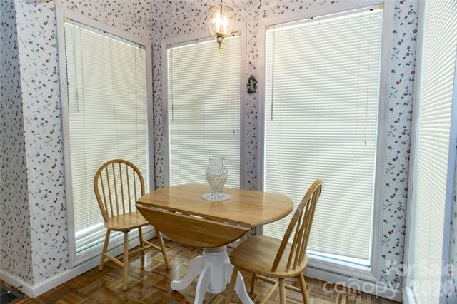 101 Friar Tuck Lane, Maggie Valley, NC 28751