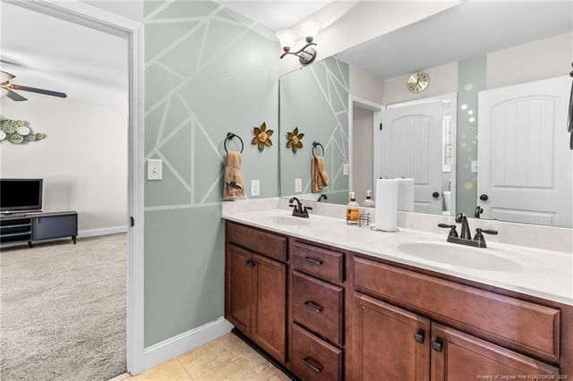 176 Wexford Street, Raeford, NC 28376