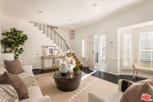 144 S Spalding Drive, Beverly Hills, CA 90212