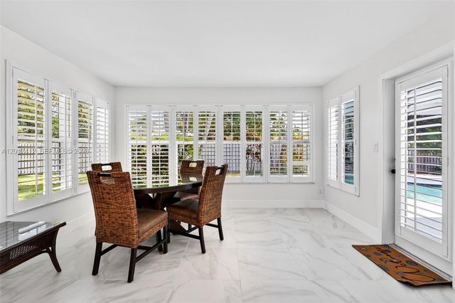 4010 NE 22nd Ave, Lighthouse Point, FL 33064