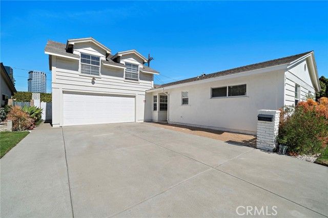 590 Traverse Drive, Costa Mesa, CA 92626