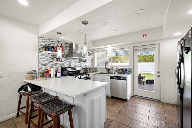 590 Traverse Drive, Costa Mesa, CA 92626