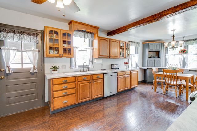 1571 HILLCREST AVE, Lancaster, PA 17601